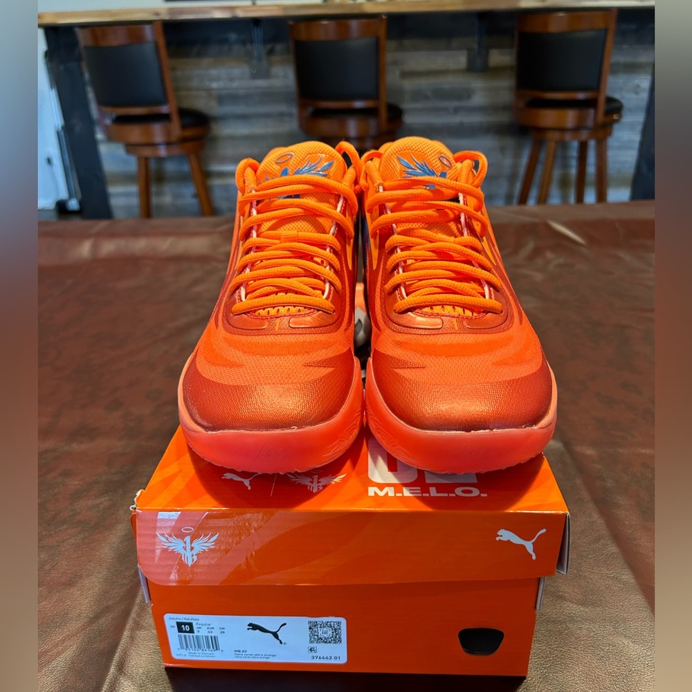 Mb2 ultra orange!! size 10 basketball shoes!!